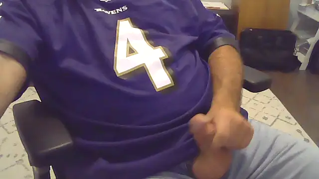 Snapshot of cyclone1212 chatting on 11-24-25, 10:26 cyclone1212 online show from 11-24-25, 10:26