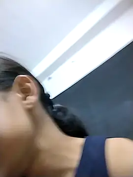 Your-Kitkat online show from 10-10-25, 11:37