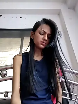 Your-Kitkat online show from 10-21-25, 06:03