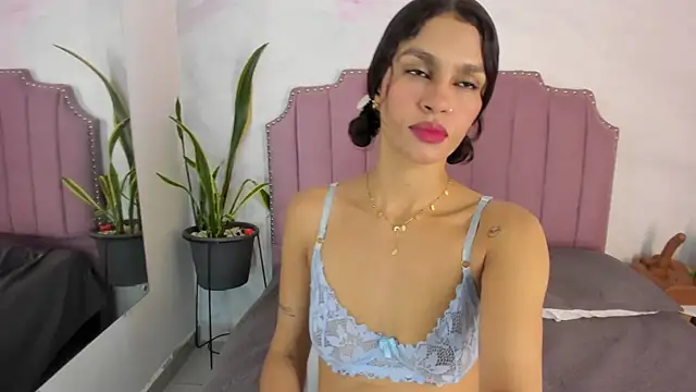 Snapshot of bianca_angel_ chatting on 09-23-25, 08:01 bianca angel online show from 09-23-25, 08:01