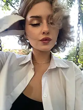 KellyKeler online show from 09-14-25, 01:10