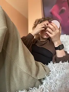 KellyKeler online show from 10-23-25, 10:36