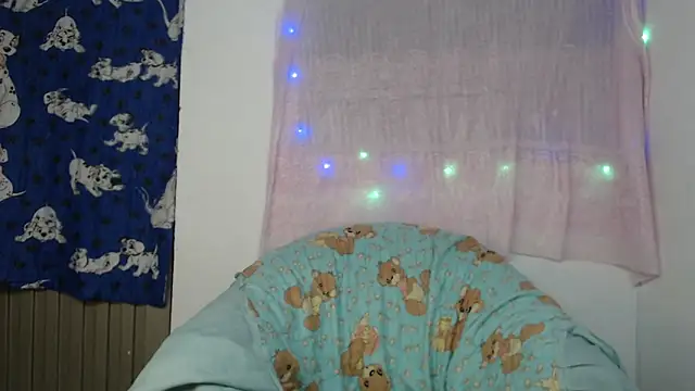 Snapshot of Zafira_Mayeers chatting on 09-21-25, 04:47 Zafira Mayeers online show from 09-21-25, 04:47