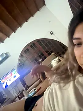 Kardashian12 online show from 11-02-25, 12:57