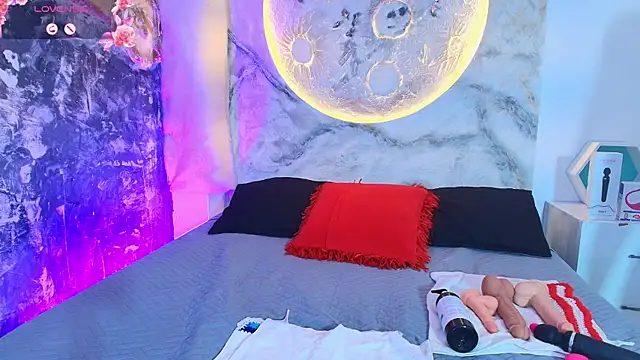 KrystalEvans online show from 09-10-25, 08:31