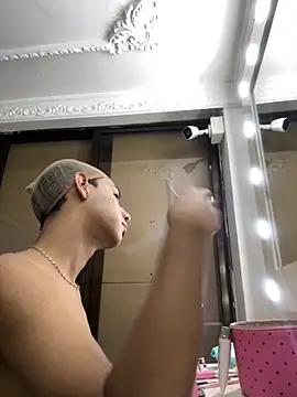 SwettRenata  online show from 10-13-25, 11:43