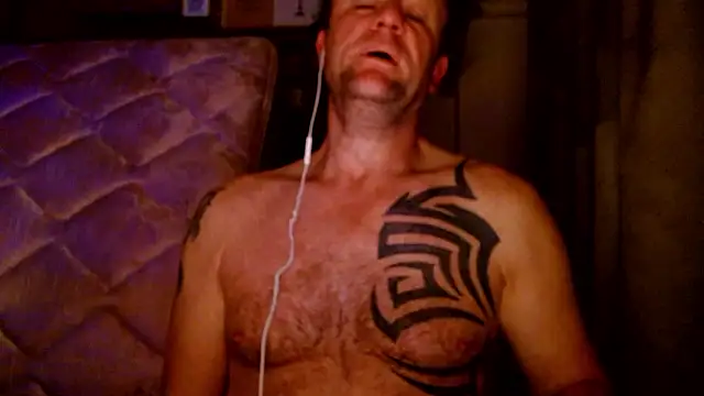 Snapshot of Yournaughty chatting on 02-02-26, 05:39 Yournaughty online show from 02-02-26, 05:39