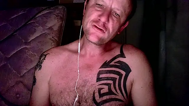 Snapshot of Yournaughty chatting on 05-01-26, 04:28 Yournaughty online show from 05-01-26, 04:28