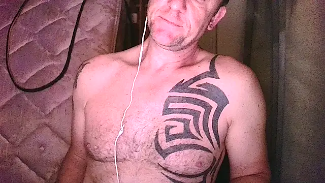 Snapshot of Yournaughty chatting on 06-06-26, 04:39 Yournaughty online show from 06-06-26, 04:39