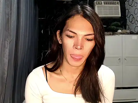 ladyhotcuming online show from 07-05-26, 09:11