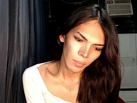 ladyhotcuming online show from 07-27-26, 11:06