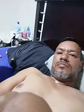 Guevaritaelmejor online show from 06-25-26, 04:01