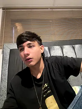 cody fox10 online show from 10-01-25, 02:34