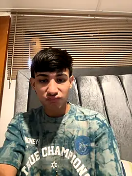 cody fox10 online show from 10-04-25, 07:34