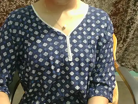 Snapshot of lovely_soniya chatting on 05-12-26, 05:48 lovely soniya online show from 05-12-26, 05:48
