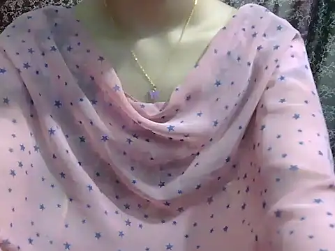 Snapshot of lovely_soniya chatting on 06-04-26, 05:24 lovely soniya online show from 06-04-26, 05:24