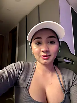 Michelle Zoe online show from 12-19-25, 10:39