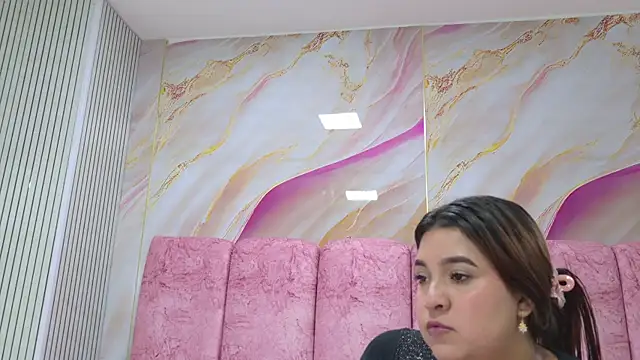 emmacurvy online show from 06-24-26, 03:05