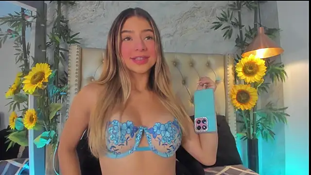 LittleeJaz online show from 11-22-25, 03:38