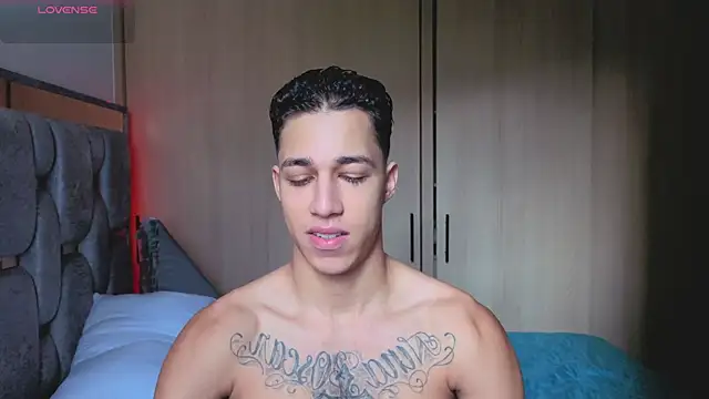 orionblaze69  online show from 12-04-25, 08:06