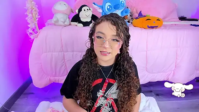 Snapshot of hannacutegod chatting on 01-11-26, 11:10 hannacutegod online show from 01-11-26, 11:10