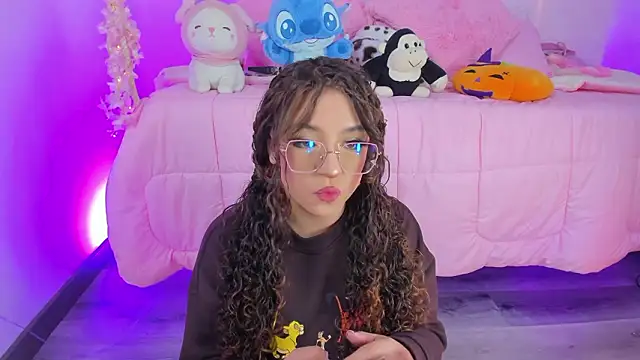 Snapshot of hannacutegod chatting on 02-04-26, 04:51 hannacutegod online show from 02-04-26, 04:51