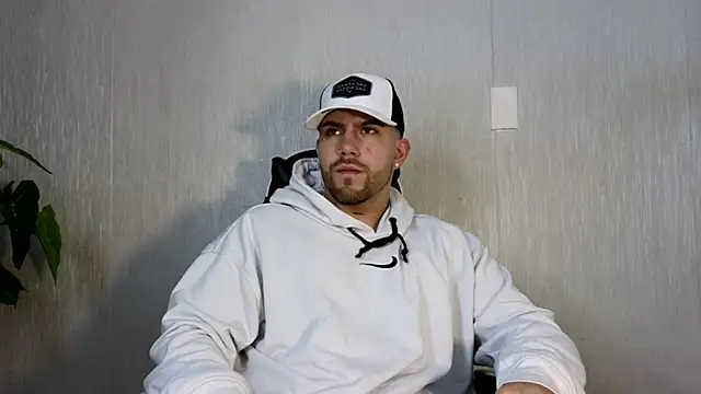 Ades Lowe online show from 10-08-25, 11:52