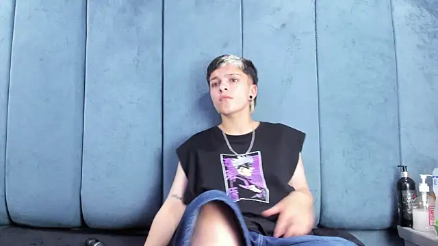 Megan Thompson  online show from 04-15-26, 02:07