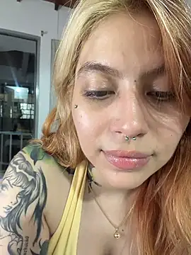 Snapshot of YunoRose_ chatting on 05-29-26, 03:15 YunoRose online show from 05-29-26, 03:15