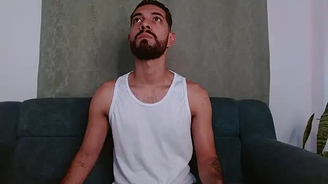 Snapshot of ReyPablo1 chatting on 09-08-25, 08:30 ReyPablo1 online show from 09-08-25, 08:30