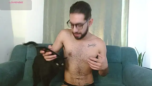 Snapshot of ReyPablo1 chatting on 10-05-25, 03:43 ReyPablo1 online show from 10-05-25, 03:43