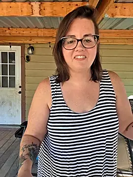 Snapshot of valeriejane chatting on 10-17-25, 08:00 valeriejane online show from 10-17-25, 08:00