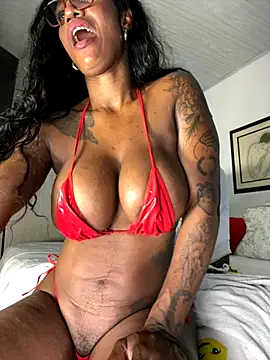 Snapshot of Bustykeyla chatting on 11-02-25, 12:13 Bustykeyla online show from 11-02-25, 12:13