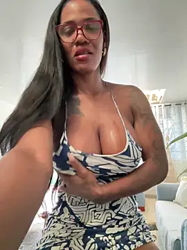 Snapshot of Bustykeyla chatting on 11-30-25, 03:05 Bustykeyla online show from 11-30-25, 03:05