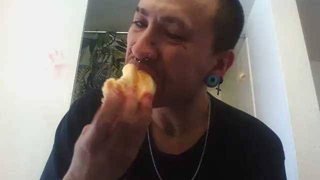 Tyjoq99 online show from 01-10-26, 08:43