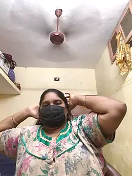 Villageanuty online show from 11-25-25, 03:39