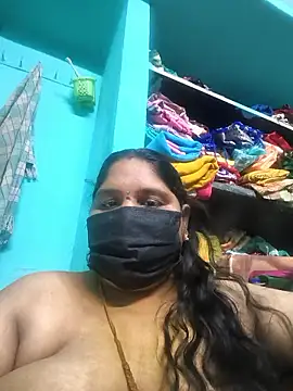 Snapshot of Villageanuty chatting on 05-16-26, 10:47 Villageanuty online show from 05-16-26, 10:47