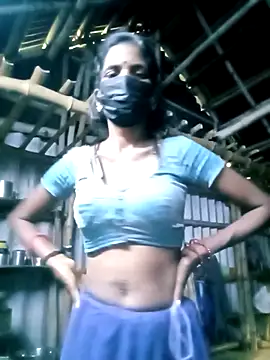 Snapshot of Tamilauntyhot chatting on 09-18-25, 02:13 Tamilauntyhot online show from 09-18-25, 02:13