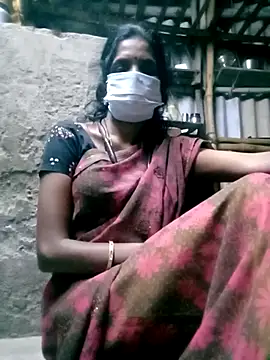 Snapshot of Tamilauntyhot chatting on 10-10-25, 01:48 Tamilauntyhot online show from 10-10-25, 01:48