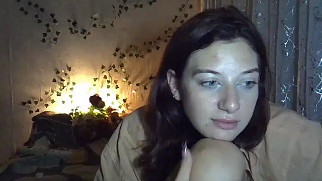 Lily Ember online show from 10-11-25, 11:03