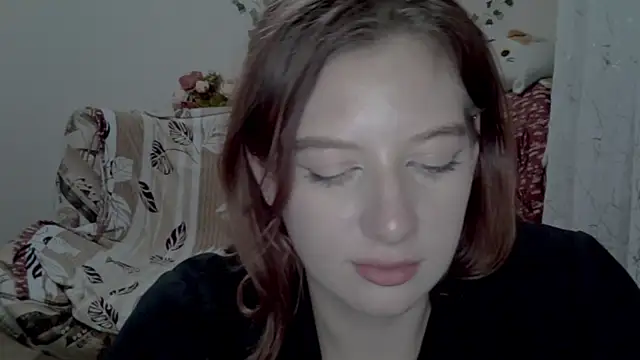 Lily Ember online show from 12-13-25, 07:53