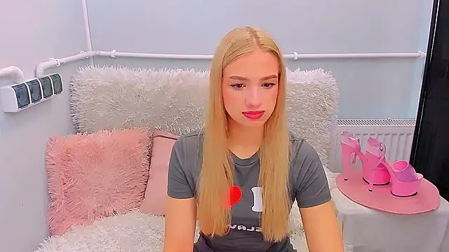 EvetteRose online show from 03-30-26, 08:10