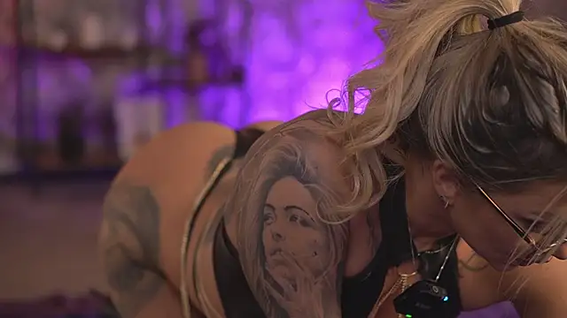 AlmaVelia online show from 10-02-25, 06:37