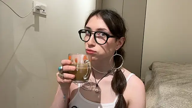 Snapshot of Kelly_Berry__ chatting on 03-13-26, 06:03 Kelly Berry online show from 03-13-26, 06:03