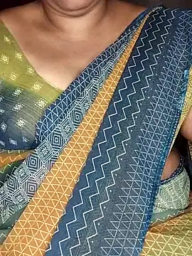 Snapshot of Mia-Telugu chatting on 12-16-25, 03:33 Mia-Telugu online show from 12-16-25, 03:33