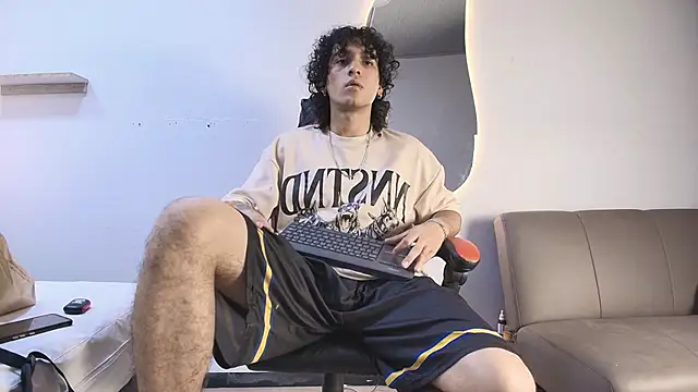 Snapshot of JackesTaylor chatting on 02-12-26, 05:46 JackesTaylor online show from 02-12-26, 05:46