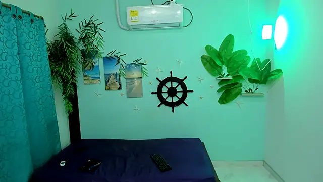 eladyrous98 online show from 12-01-25, 02:22