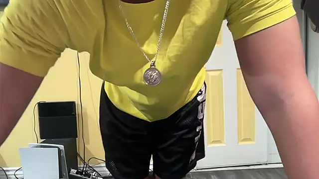 Snapshot of kSwisssxxx chatting on 11-13-25, 03:05 kSwisssxxx online show from 11-13-25, 03:05