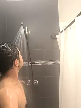 Snapshot of kSwisssxxx chatting on 12-14-25, 12:38 kSwisssxxx online show from 12-14-25, 12:38