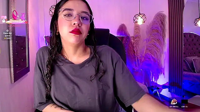 Snapshot of Amara_Davis chatting on 12-01-25, 03:44 Amara Davis online show from 12-01-25, 03:44